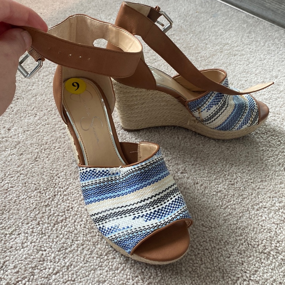 Wedges, blue and brown